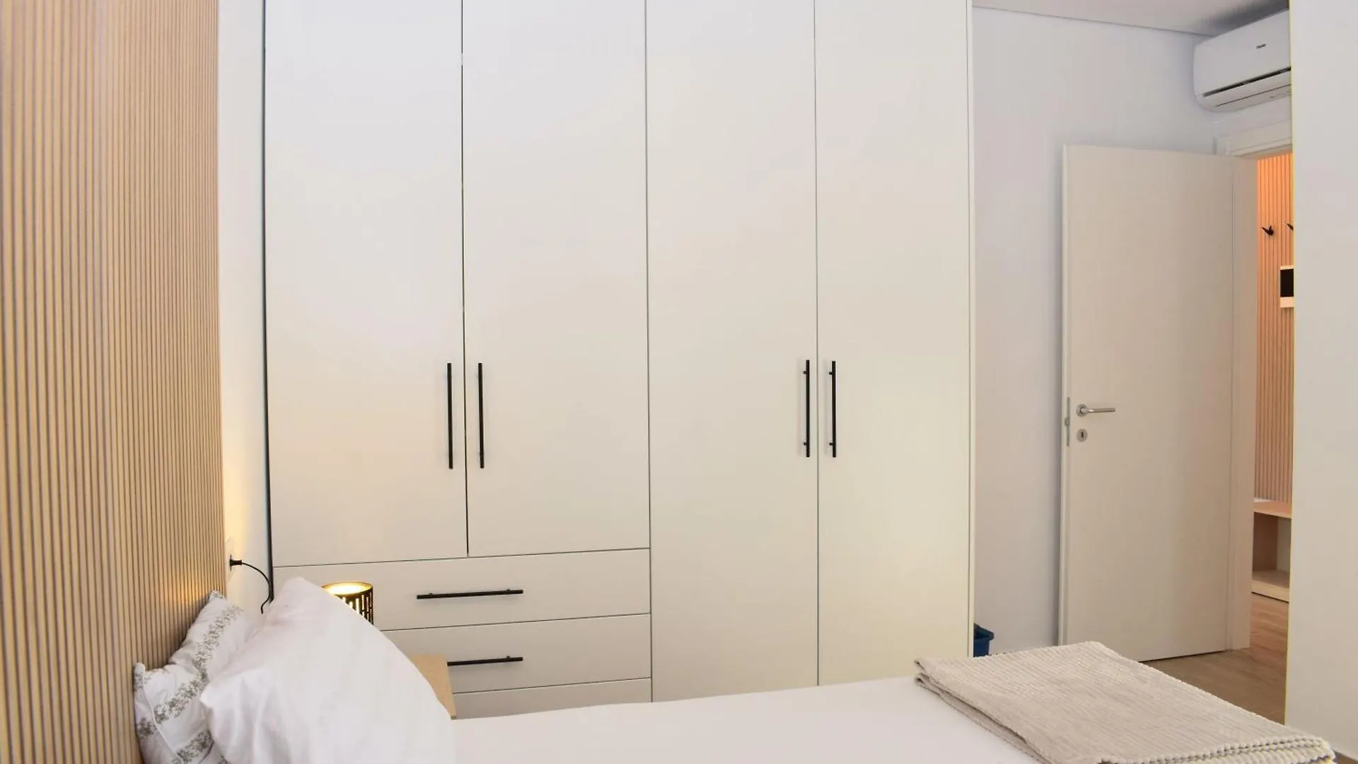 Apartment San Pietro Holiday Retreat - Happy Rentals Plazhi San Pietro Albania